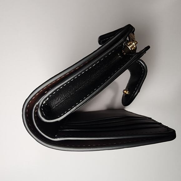 NWT COACH CCR20 Medium Corner Zip Wallet Floral Print Smooth Leather Black/Wine - Picture 4 of 5